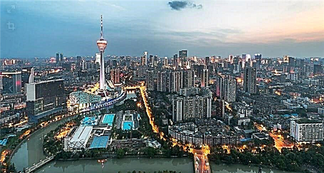  Chengdu kaupunki Kiinassa: missä on nähtävyyksiä