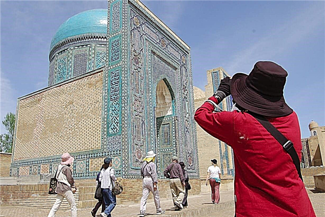  How guests are received in Uzbekistan (3 facts about traditions)