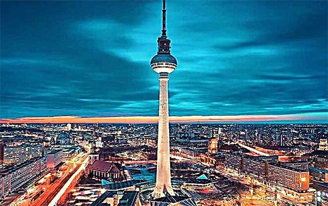 Berlin TV Tower - panoramic city view