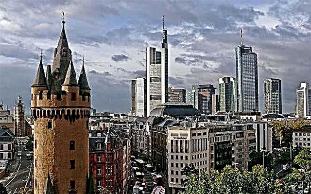 Temples, cathedrals and mosques in Frankfurt am Main