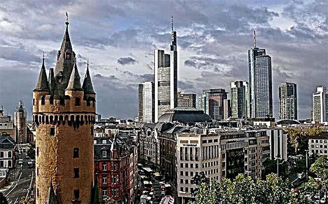 Đền thờ, thánh đường và nhà thờ Hồi giáo ở Frankfurt am Main