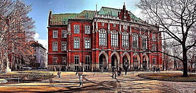 Jagiellonian University in Krakow: how to apply and get an education